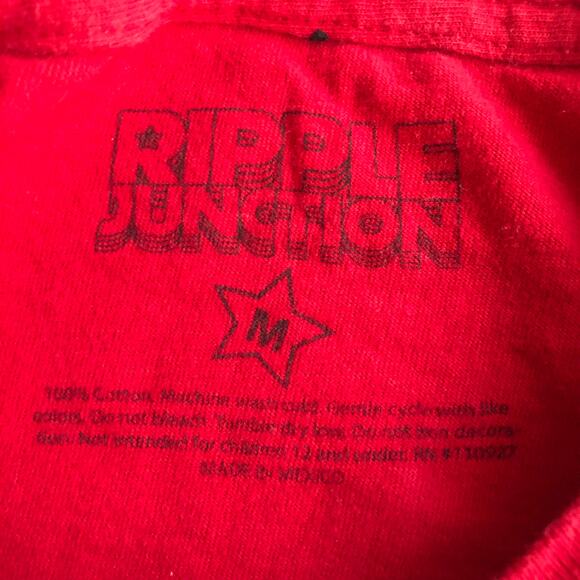 Ripple Junction (M) Red Netflix & Chill Tee Top Crew Neck Short Sleeve Cotton - Picture 4 of 4